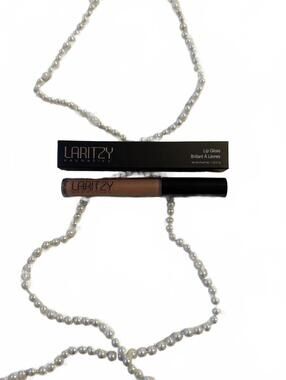NEW LARITZY Cosmetics Lip Gloss in Vibe Full Size Vegan & Cruelty free NIB 1 oz.